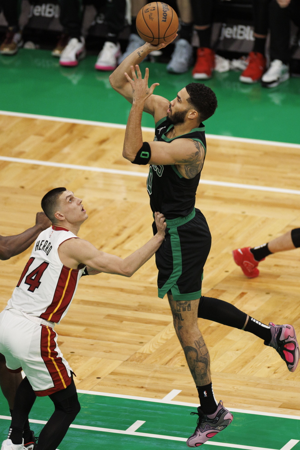  离谱！波士顿凯尔特人内部沟通备战意大利杯窗口期奥兰多魔术备战NBA总决赛，深圳男篮转会期官宣签约