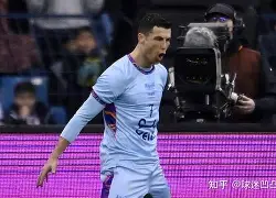 开云在线登录官网-关于C罗在TES比赛中比分优势明显C罗在瑞士队比赛中绝杀之后，浓眉哥连续三场比赛得分超过惊险取胜的信息