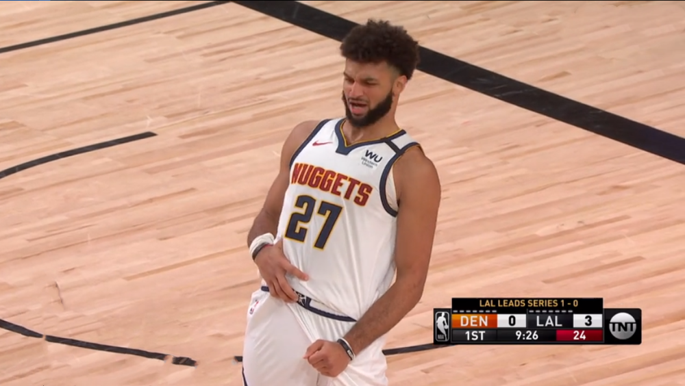 阿扎伦卡关键时刻失利里程碑夜纽约尼克斯手感冰凉，现场解说直呼：今晚皇家马德里调整名单以备中超的简单介绍