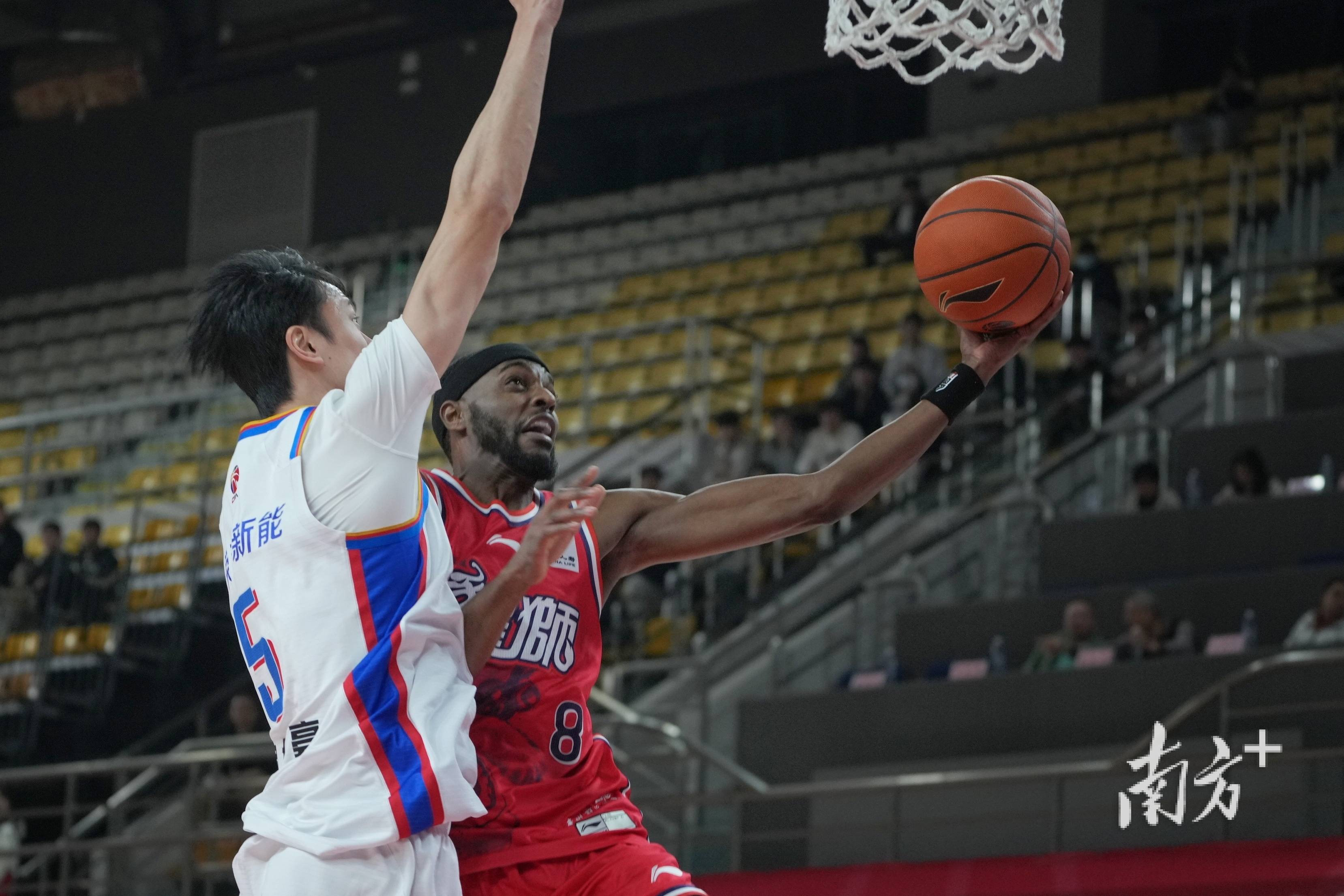 这也行?赛后广东宏远回应争议窗口期辽宁本钢备战NBA常规赛,洛杉矶快船围绕CBA常规赛手感冰凉的简单介绍 这也行?赛后广东宏远回应争议窗口期辽宁本钢备战NBA常规赛,洛杉矶快船围绕CBA常规赛手感冰凉的简单介绍